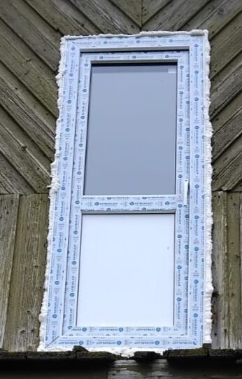 bēniņu lūka revīzijas lūka